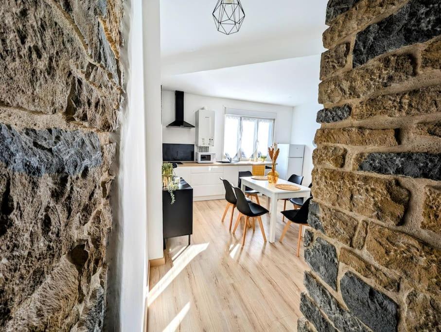 Logement Complet Dijon Centre Jusqu'A 6 Couchages Exterior photo
